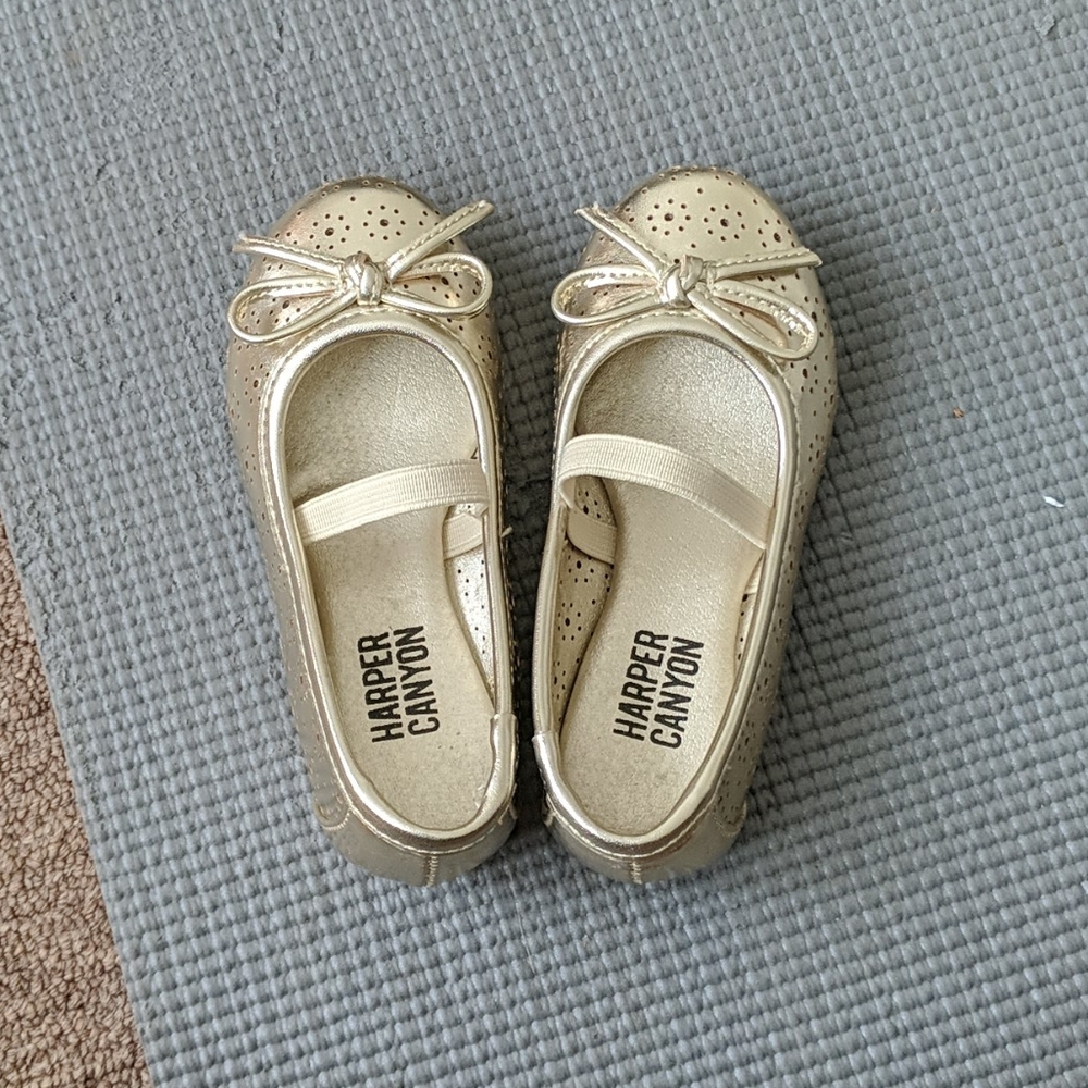 Harper canyon little girls shoes size 7